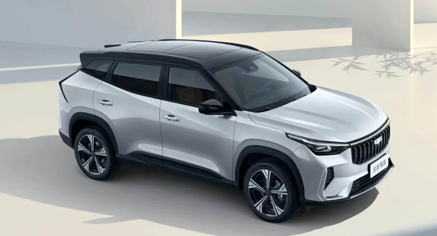 1.5T、290牛·米，水晶挡把，256色氛围灯，开门迎宾、呼吸、渐变，心动！