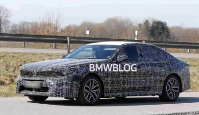 双肾格栅回来了?M Sport运动套件,5系粉坐等新车!