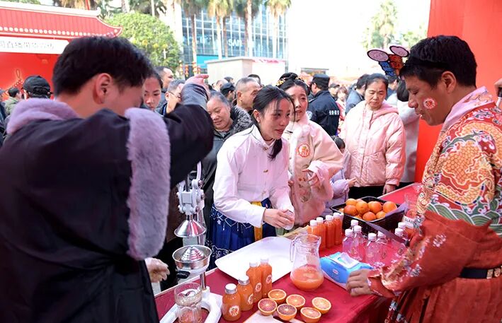 “自然长寿·寿湖红橙”采摘季暨新春年货消费节启幕